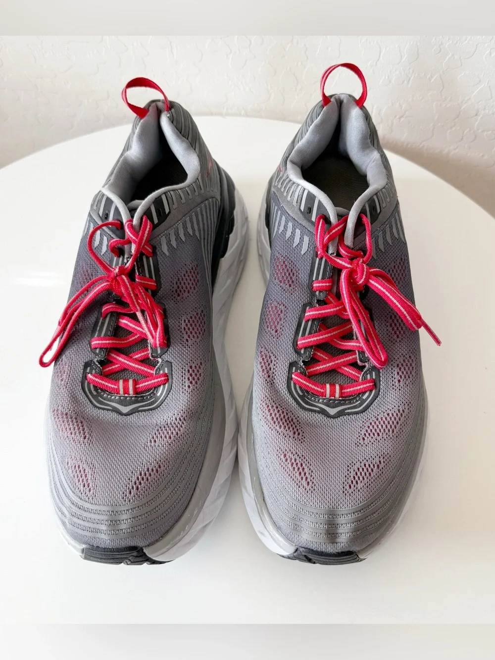 Hoka One One Shoes Men’s Bondi 6 Running Sneaker Gray Red
